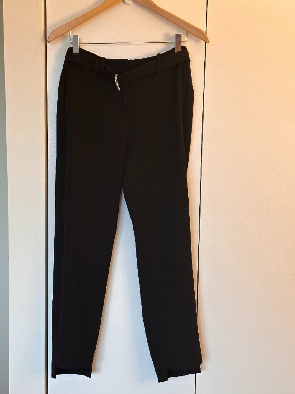 Maje Belted Black Crepe Cropped Trousers - Size 1 (US Size 0 to 2)